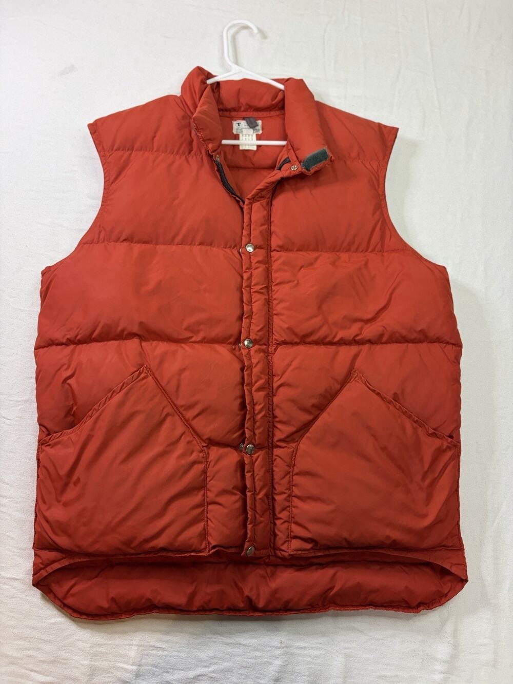 VTG Trailwise Berkeley Calif Down Puffer Vest Men’s L Red Snap Zip Outdoor